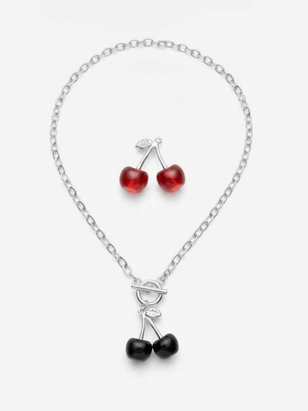 Black cherry 2 piece Pendant Necklace set. NWT Two fashion jewelry pendant.